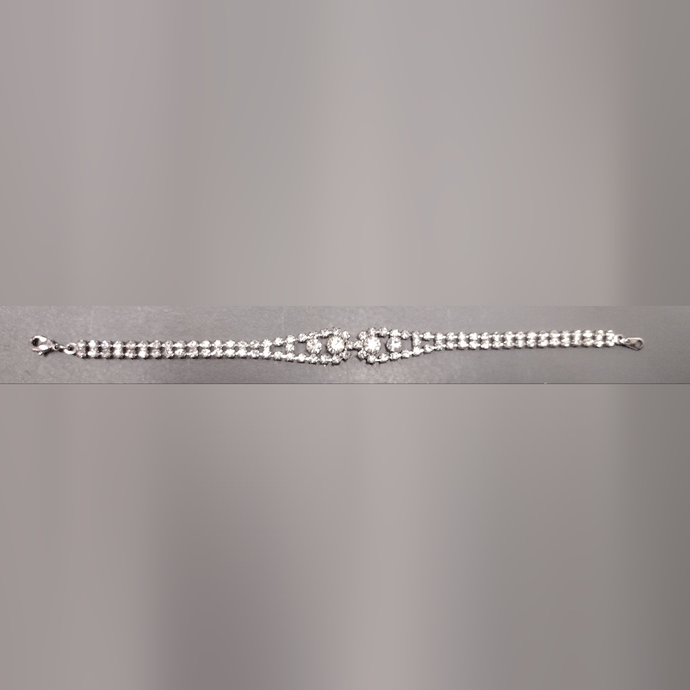 Elegant Silver Women's Bracelet